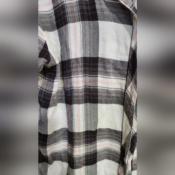 Rails flannel blouse.  Black/white/pink - Picture 2 of 3